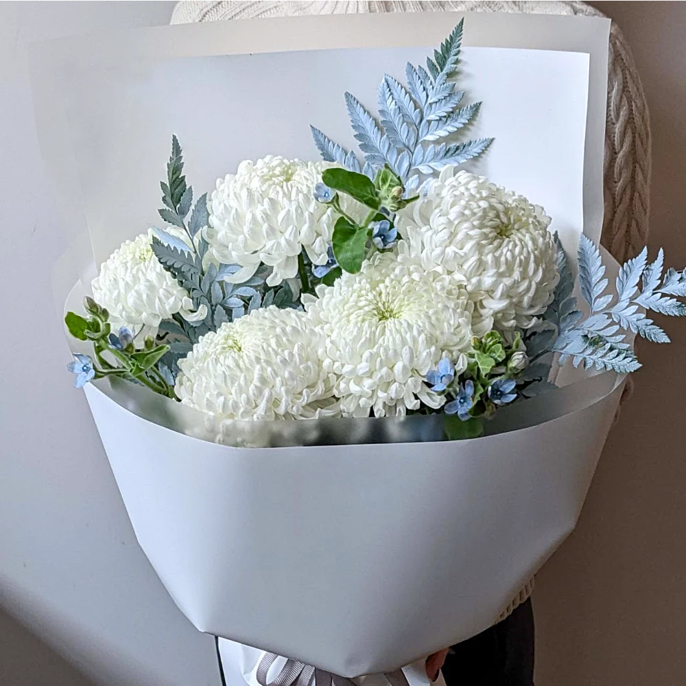 Букет из 5 одноголовых хризантем