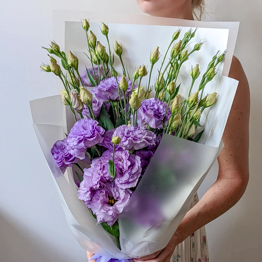 Букет из 7 фиолетовых эустом